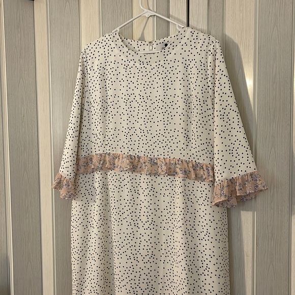 Dainty Jewells Dresses & Skirts - Dainty Jewells Dress